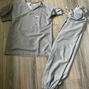 Men’s figs gray scrubs